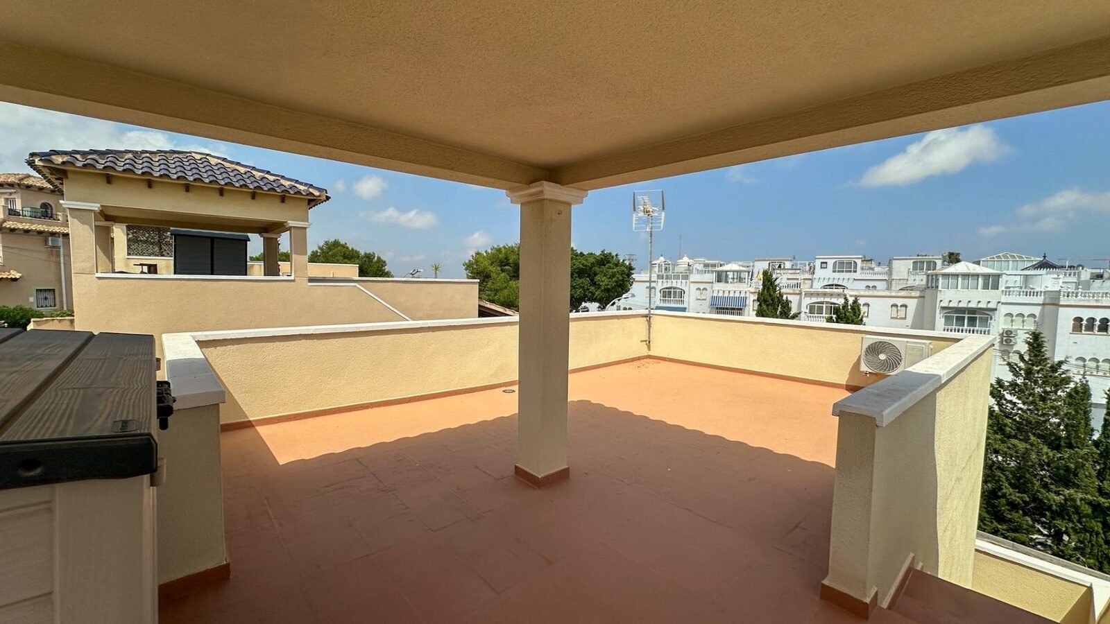 Terraza amplia con vistas