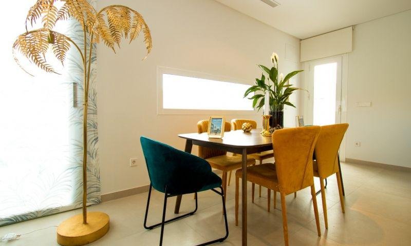 Comedor moderno y luminoso