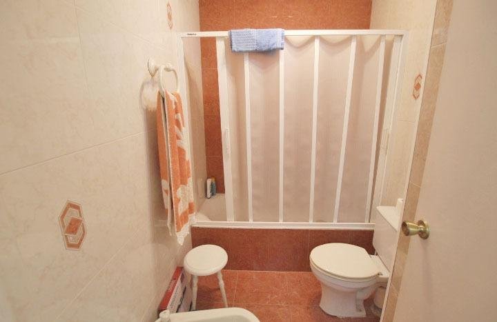 Baño pequeño y funcional