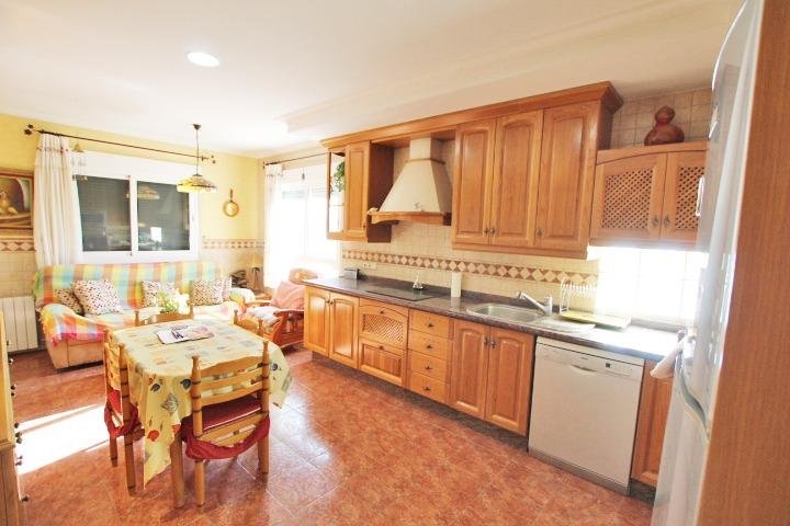 Cocina acogedora y funcional
