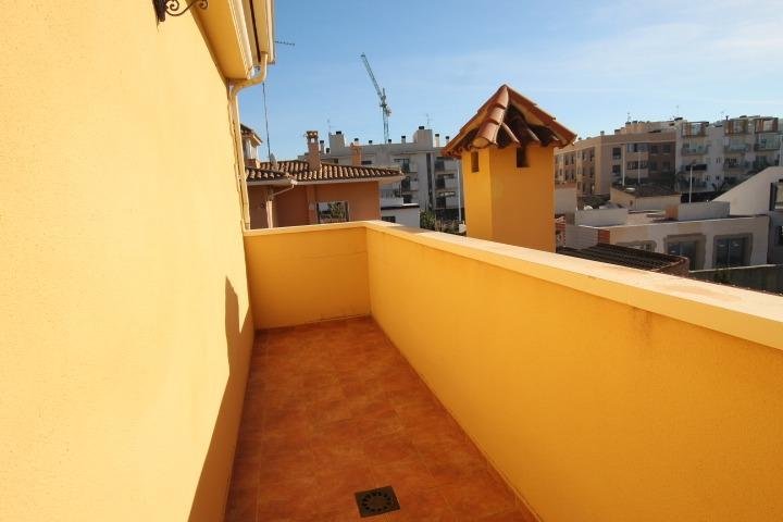 Balcon con vista ciudad