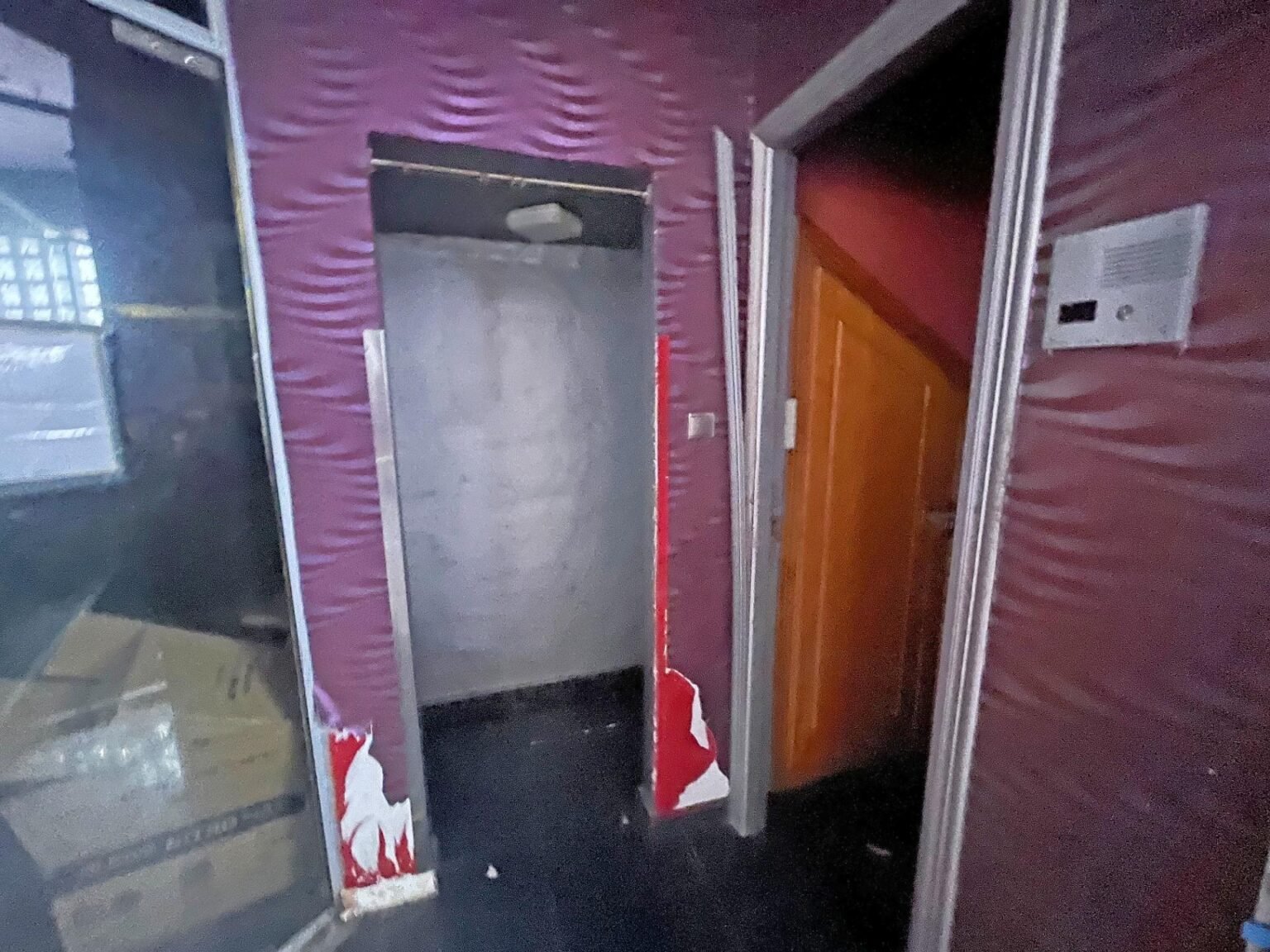 Pasillo en un edificio antiguo