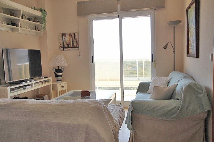 Sala de estar con vista al exterior