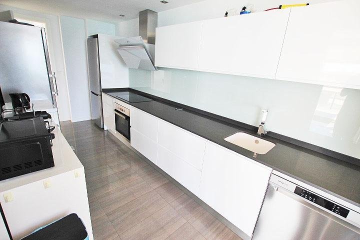 Cocina moderna y funcional