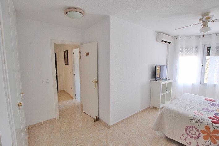 Habitación en un apartamento iluminado